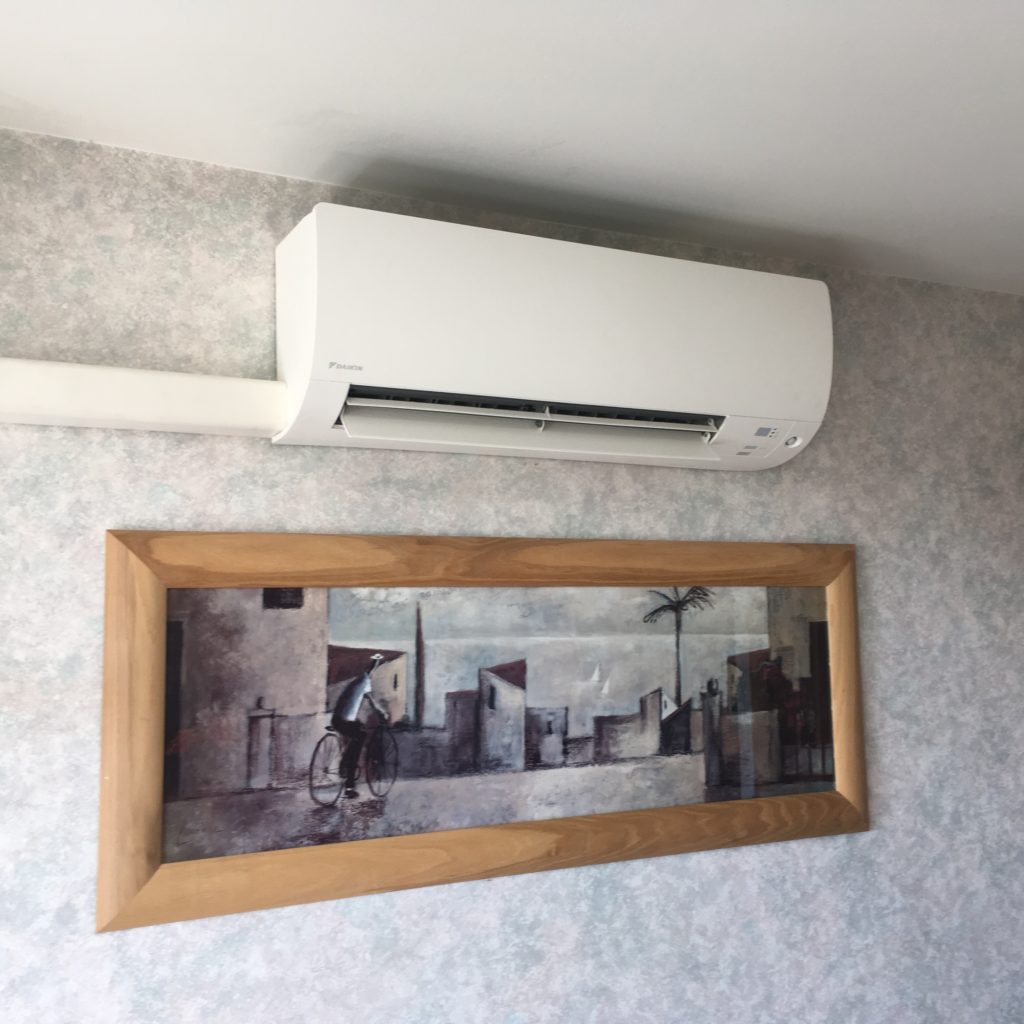 Montage Mural Climatisation DAIKIN 1